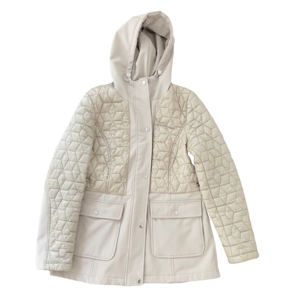 Elegant Quilted Women's Jacket - Picture 7 of 9